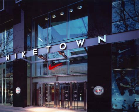 nike vestigingen wereldwijd|largest nike stores in the world.